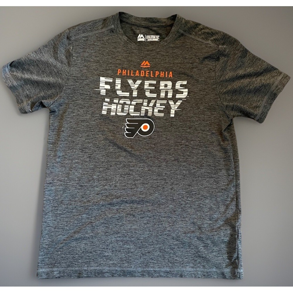Philadelphia Flyers Majestic Short Sleeve T-Shirt Gray Logo NHL Medium JBHS